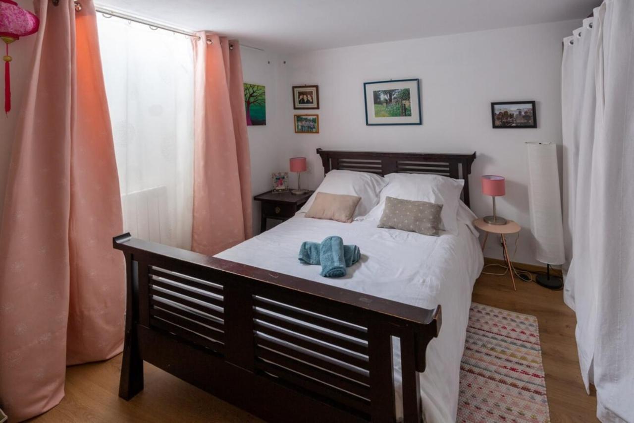 Furnished Apartment Near Palais De La Justice With 2 Bedrooms & A Garden Бордо Экстерьер фото
